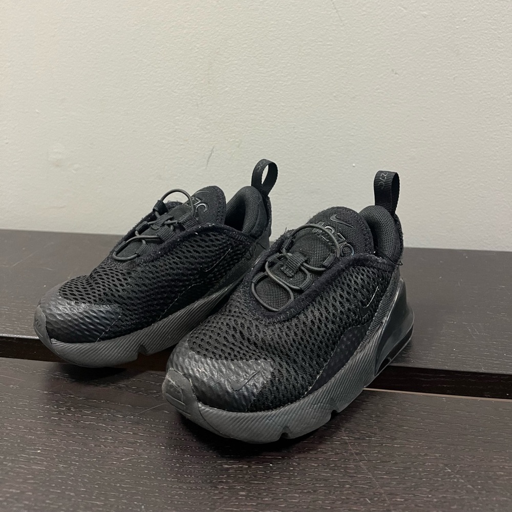 Nike air max 270 toddler black 8c